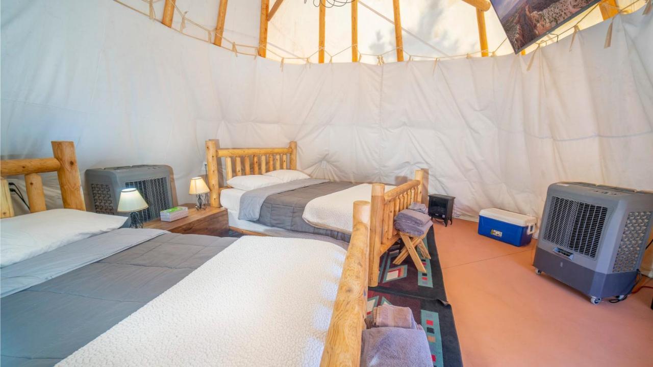 OK RV Park Family Tipi OK1 Hotel Moab Bagian luar foto