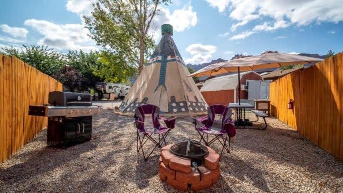 OK RV Park Family Tipi OK1 Hotel Moab Bagian luar foto