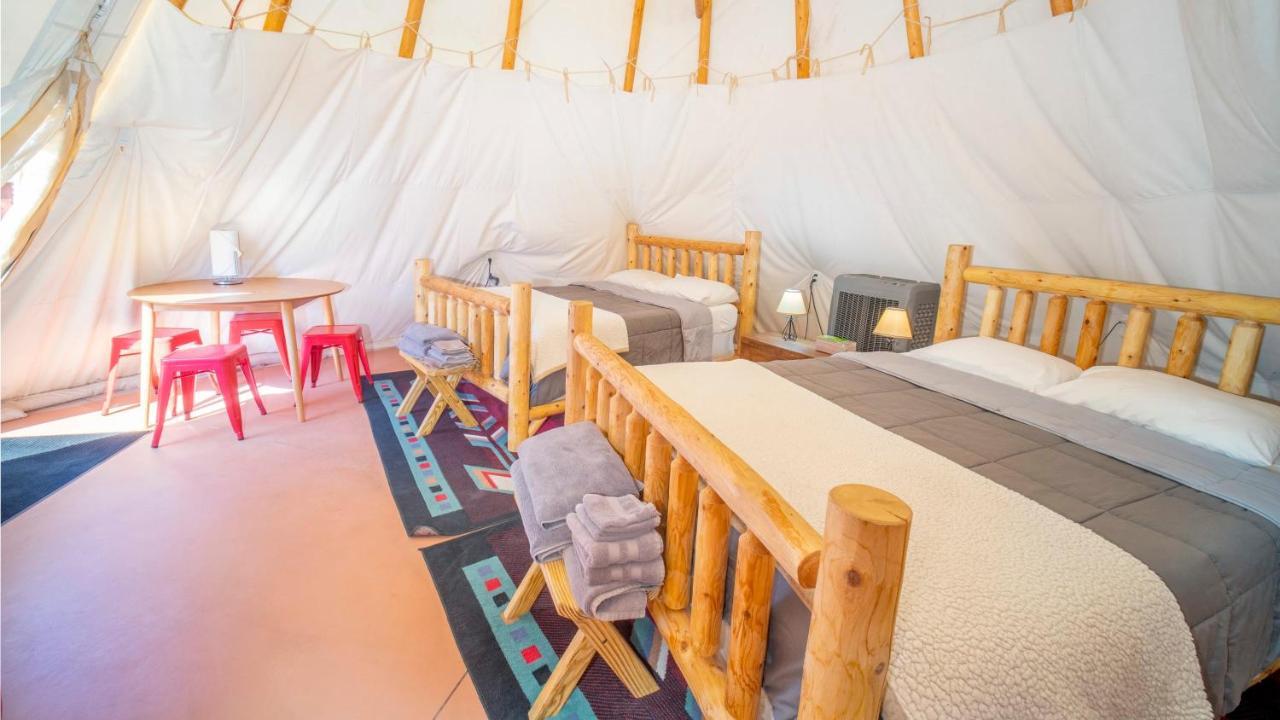 OK RV Park Family Tipi OK1 Hotel Moab Bagian luar foto